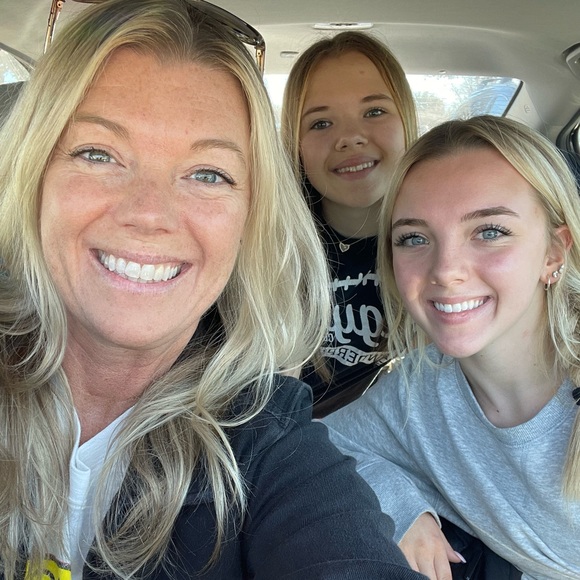 Meet your Posher, J - Picture 1 of 1